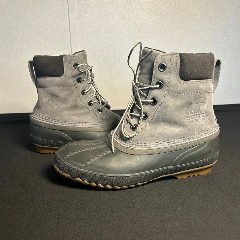 Sorel Men's Cheyanne II waterproof leather winter boots gray black laceup duck 9